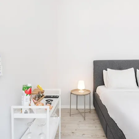 Olala Oriente Suites A Penzion Lisboa