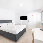 Olala Oriente Suites Ii Lisboa