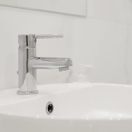 Olala Oriente Suites A * リスボン