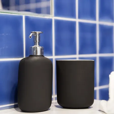 Olala Oriente Suites A *