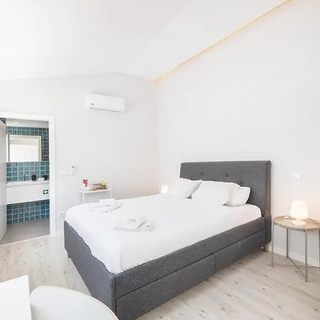 Olala Oriente Suites Ii Pensión *